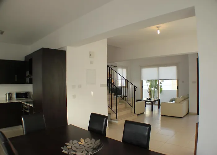 Villa Palm Tree Protaras