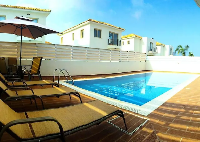 Villa Palm Tree Protaras